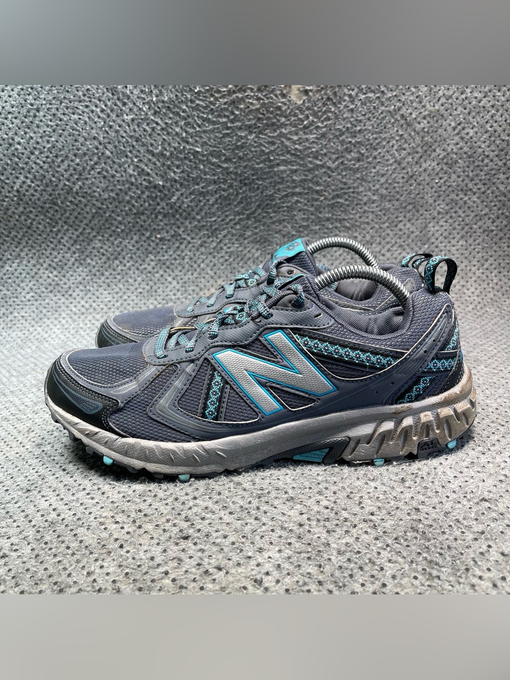 New Balance 410 v5 Trail Running Shoes Size 11 Women’s